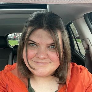 Meet your Posher, Abigail